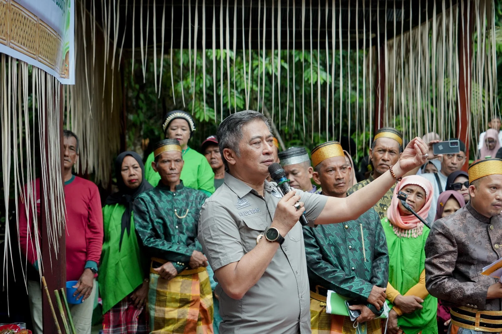Wabup Abustan Dorong Pesta Adat Paenge Masuk Kalender Wisata Resmi Kabupaten Barru