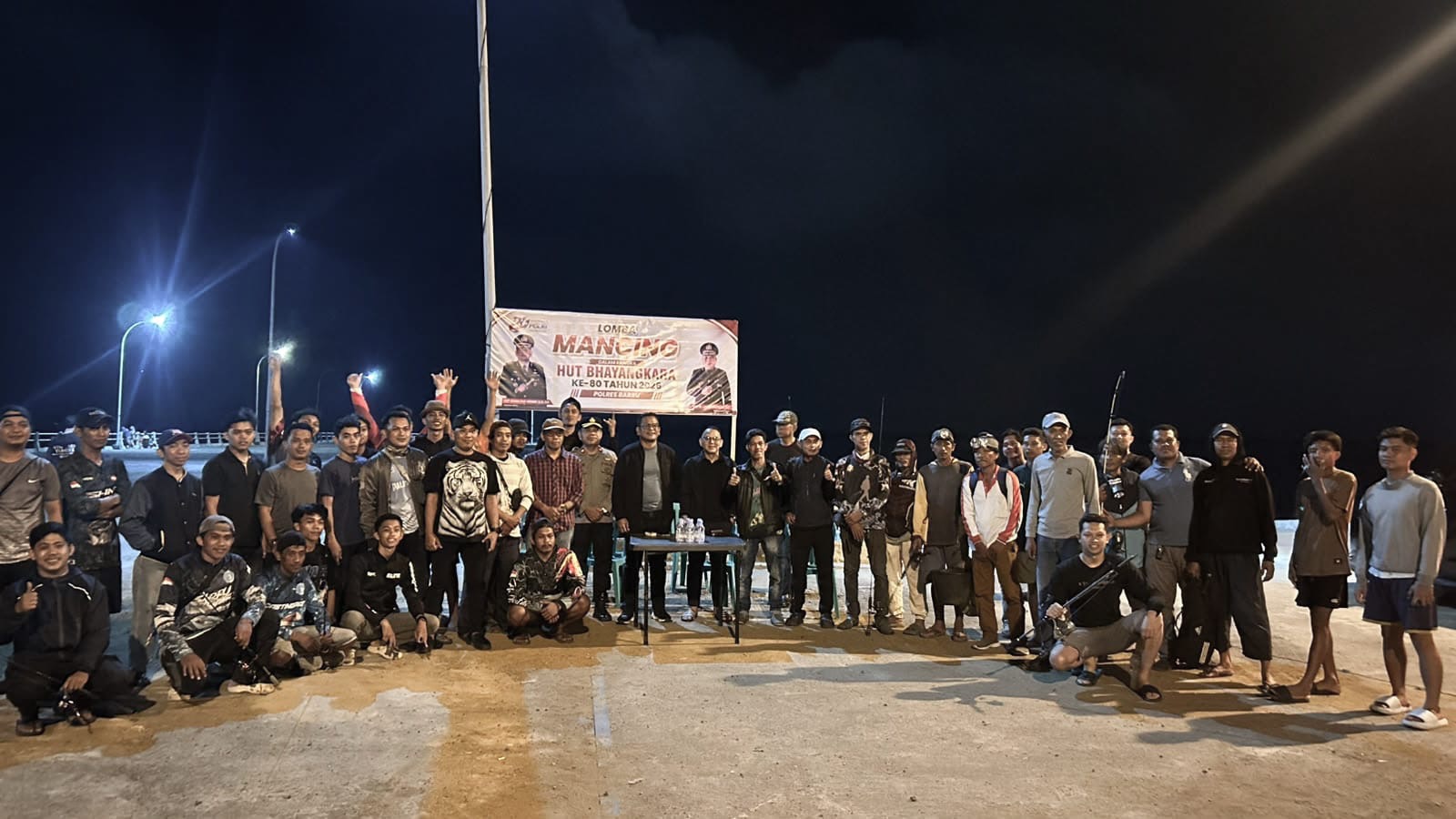 Polres Barru Pererat Tali Silaturahim Dengan Masyarakat Melalui Lomba Mancing Peringatan Hari Bhayangkara ke-80