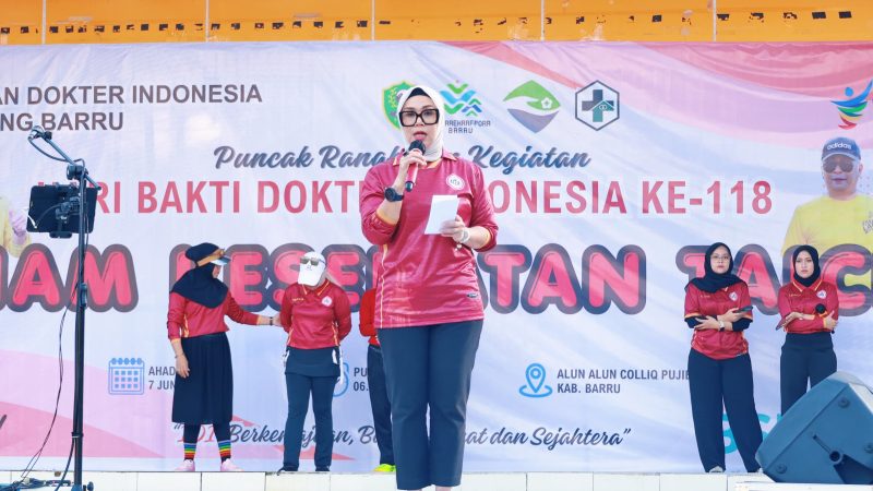 Bupati Andi Ina Hadiri Puncak Hari Bakti Dokter Indonesia ke-118, Ajak Lansia Tetap Sehat, Aktif, dan Bahagia
