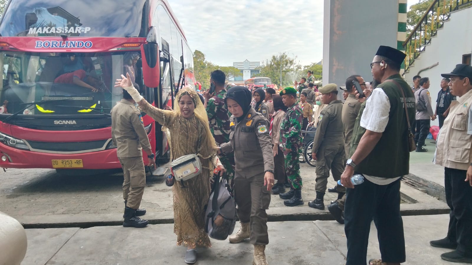 Jemaah Haji Asal Pinrang Tiba di Kampung Halaman