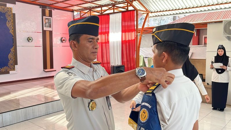 Kalapas Parepare Pimpin Apel Pagi dan Penyematan Kenaikan Pangkat Pilihan Ka KPLP