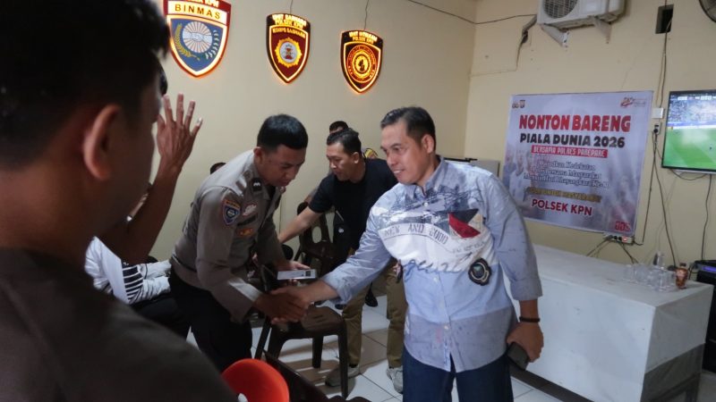 Polsek KPN Polres Parepare Gelar Nobar Piala Dunia 2026, Pererat Kedekatan Polri dan Masyarakat