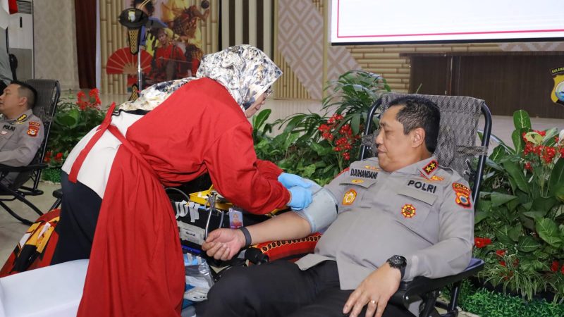 Polda Sulsel Kumpulkan 278 Kantong Darah dalam Aksi Donor Sambut Hari Bhayangkara ke-80