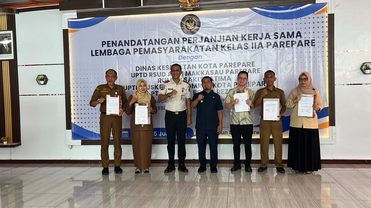Lapas Parepare Perkuat Layanan Kesehatan, Teken PKS dengan Lima Mitra dan Kukuhkan Kader Kesehatan WBP