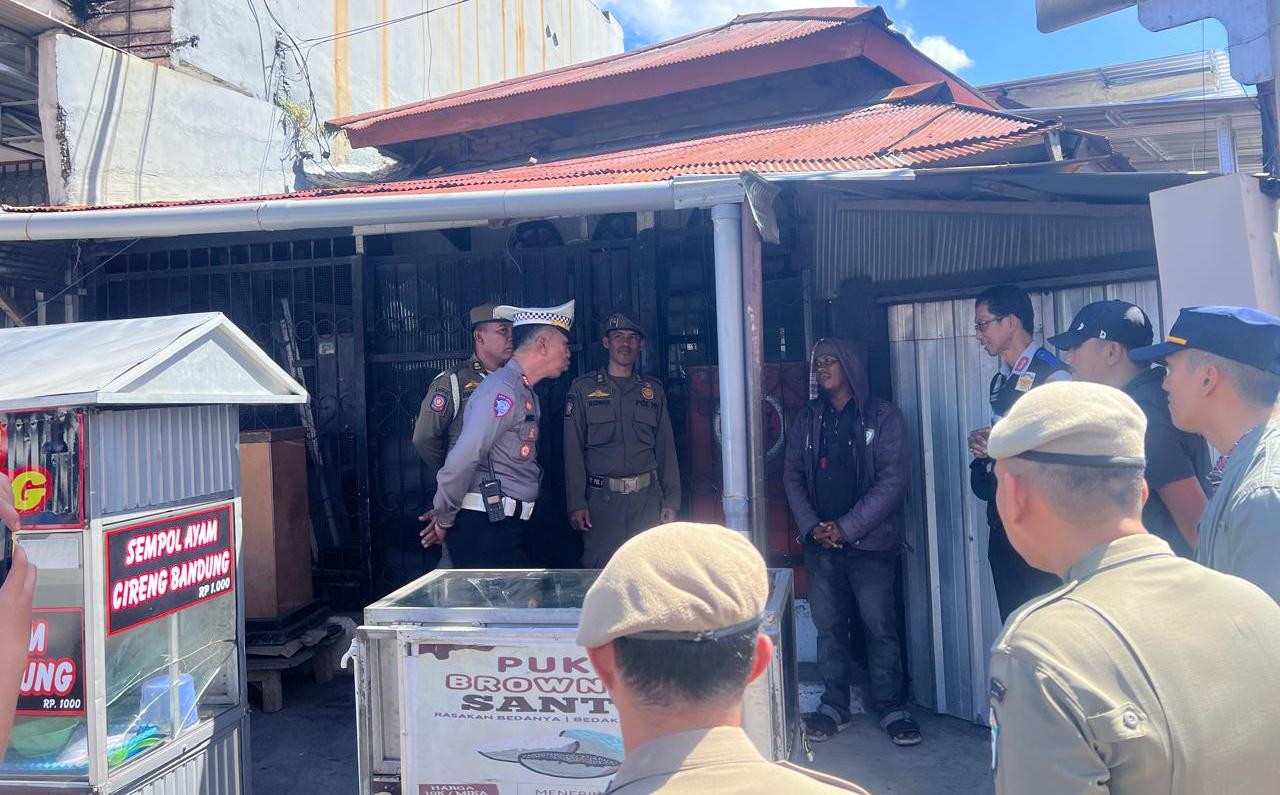 Sat Lantas Polres Parepare Dampingi Penertiban Pak Ogah di Dua Titik Rawan
