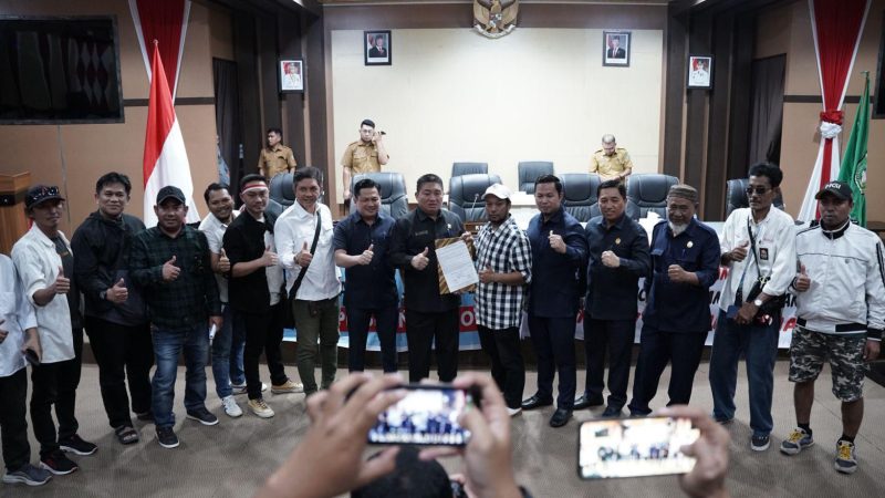 Ribuan Warga Sampaikan Dukungan Program MBG, DPRD Parepare Tegaskan Siap Mengawal