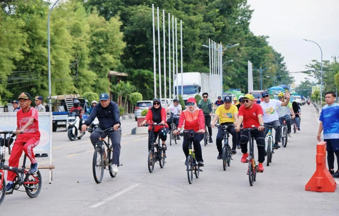 Bike to Work Resmi Dimulai di Barru, ASN Bersepeda dan Jalan Kaki ke Kantor