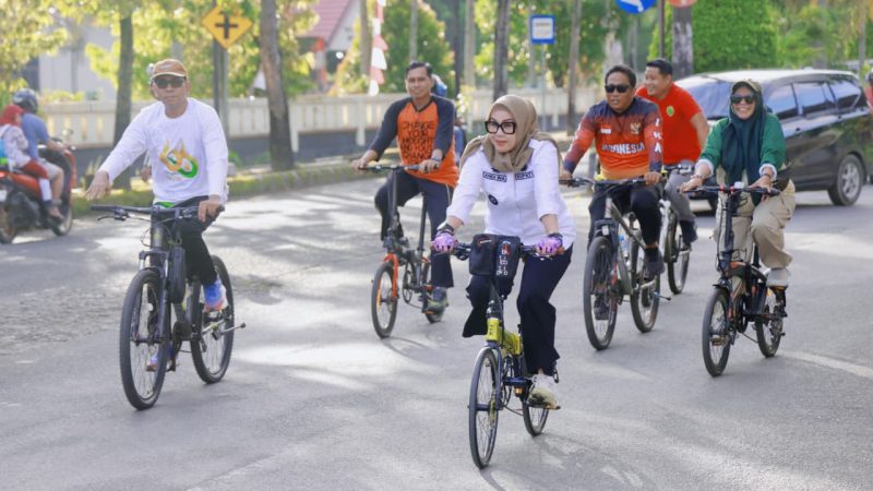 Bupati Barru Integrasikan Bike to Work dengan Gerakan Rabu Bersih, Dorong ASN Hidup Sehat dan Peduli Lingkungan