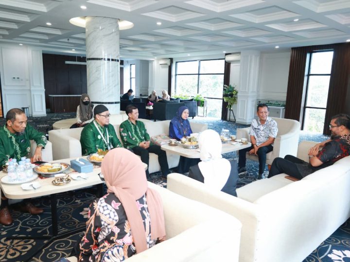 Sekda Barru Terima Tim Surveyor Akreditasi, Dorong Peningkatan Mutu Pelayanan Labkesda