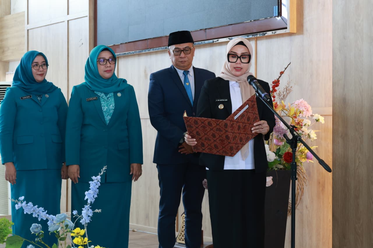 Bupati Barru Lantik Pengurus TP PKK Kecamatan dan Kelurahan se-Kabupaten Barru