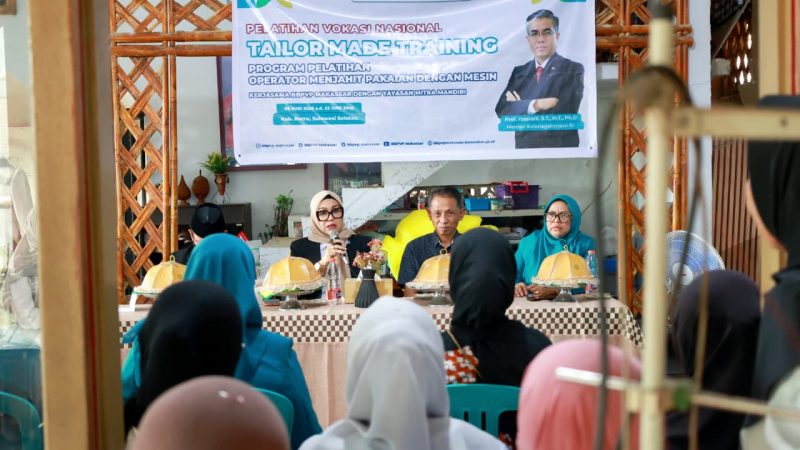 Bupati Barru Tinjau Pelatihan Menjahit Program Kemenaker, Dorong Lahirnya Wirausaha Baru