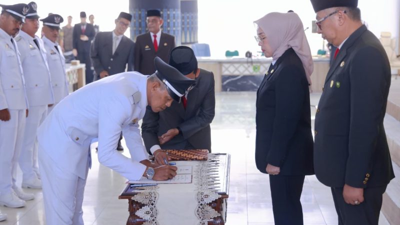 Bupati Barru Lantik 11 Kepala Desa Terpilih, Tekankan Amanah dan Pelayanan untuk Masyarakat