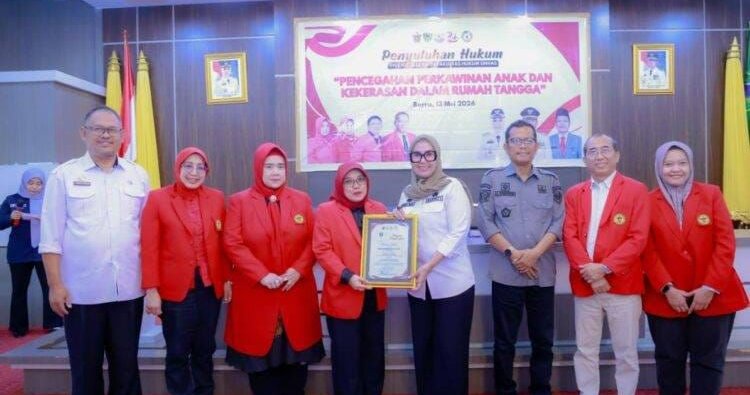 Bupati Barru Buka Penyuluhan Hukum Unhas, Soroti Pencegahan Perkawinan Anak dan KDRT