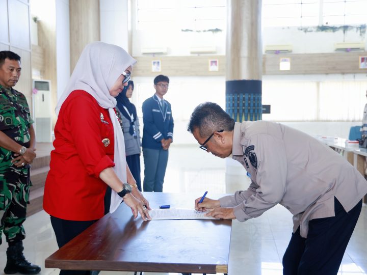 Bupati Barru Perkuat Komitmen Wujudkan Generasi Emas Lewat Deklarasi Anti Narkoba