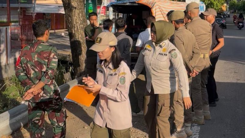 Diadukan Masyarakat Lewat Lapor Pak Wali, PKL di Area Fasum Sumpang Parepare Ditertibkan