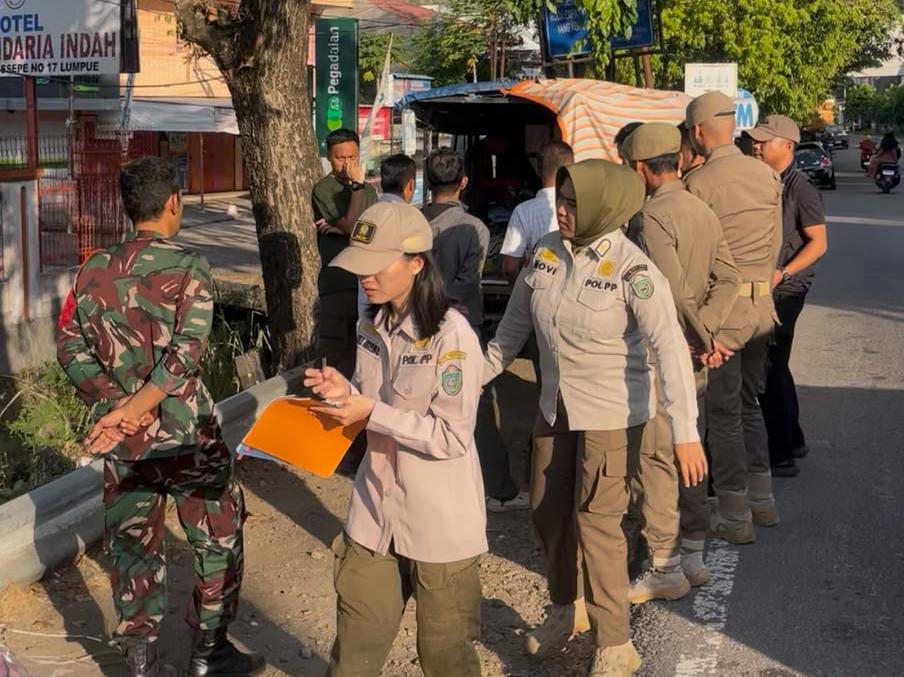 Diadukan Masyarakat Lewat Lapor Pak Wali, PKL di Area Fasum Sumpang Parepare Ditertibkan