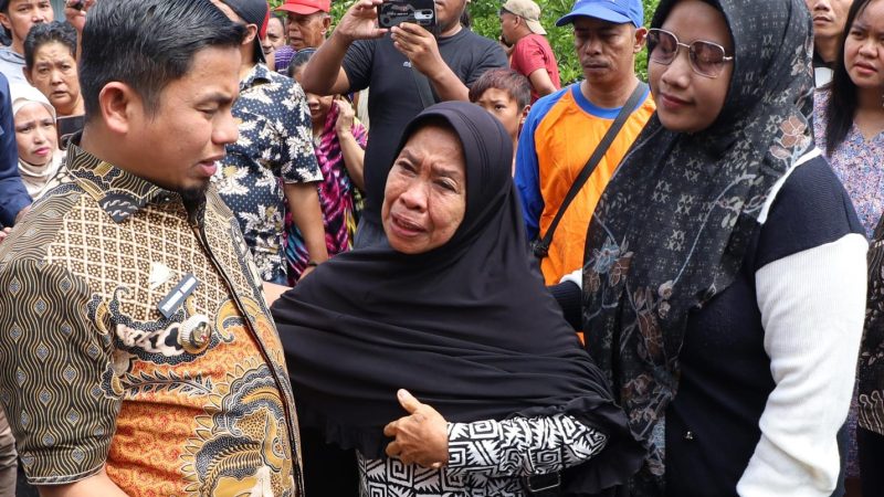 Tasming Hamid Tinjau Lokasi Kebakaran di Jalan Mayor Haddade, Pastikan Korban dan Penanganan Maksimal