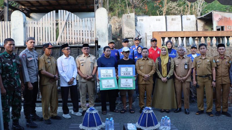 Wali Kota Parepare Serahkan Bantuan Korban Kebakaran di Jalan Kesuma