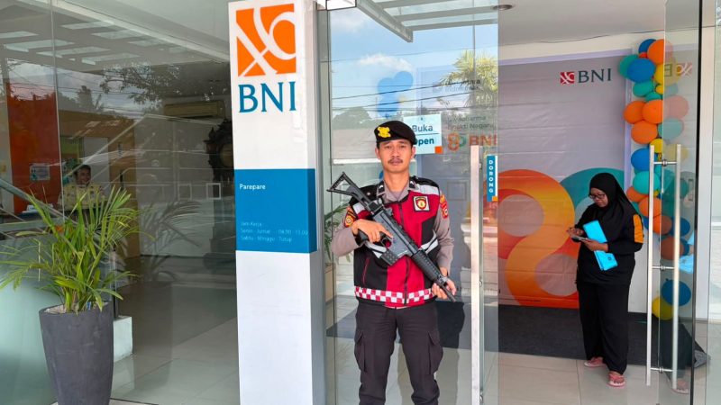 Sat Samapta Polres Parepare Lakukan Pengamanan di Sejumlah Bank