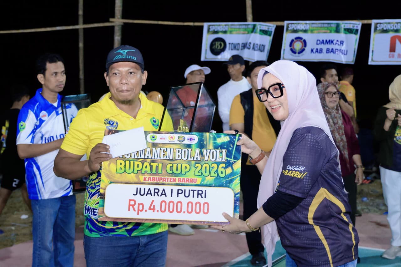 Tutup Bupati Cup 2026, Bupati Barru Targetkan Atlet Voli Bersinar di Porprov Sulsel