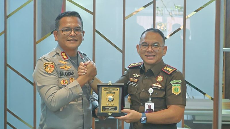 Kapolres Barru Perkuat Sinergitas dengan Kajari Barru Melalui Coffee Morning