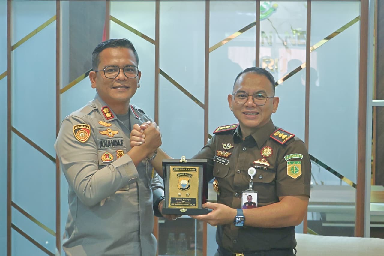 Kapolres Barru Perkuat Sinergitas dengan Kajari Barru Melalui Coffee Morning