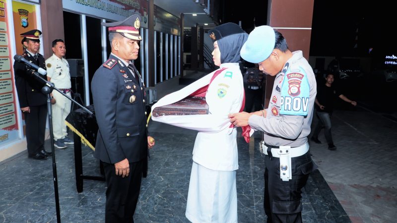Kapolres Barru Pimpin Kirab Bendera Pusaka, Kobarkan Semangat Nasionalisme HUT ke-81 Kemerdekaan RI