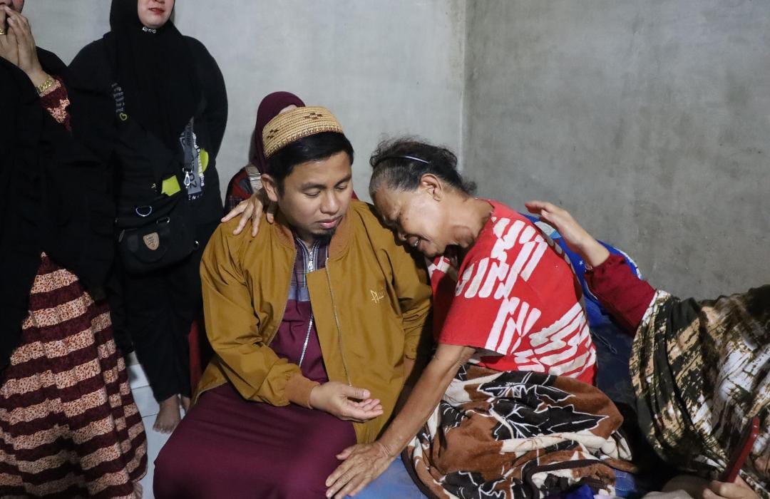 Tasming Hamid Tinjau Korban Kebakaran di Sumur Jodoh, Pastikan Bantuan Segera Disalurkan