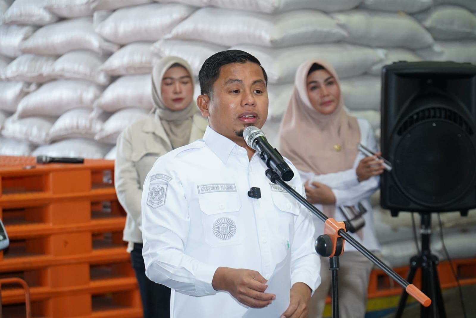 Tinjau Gudang Bulog, Wali Kota Parepare Tegaskan Warga Tak Akan Kekurangan Beras