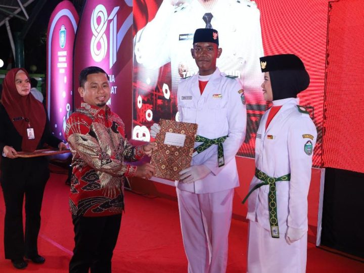 Tasming Serahkan Bantuan CSR Hasil Musrenbang Disabilitas di Malam Ramah Tamah HUT RI ke-81
