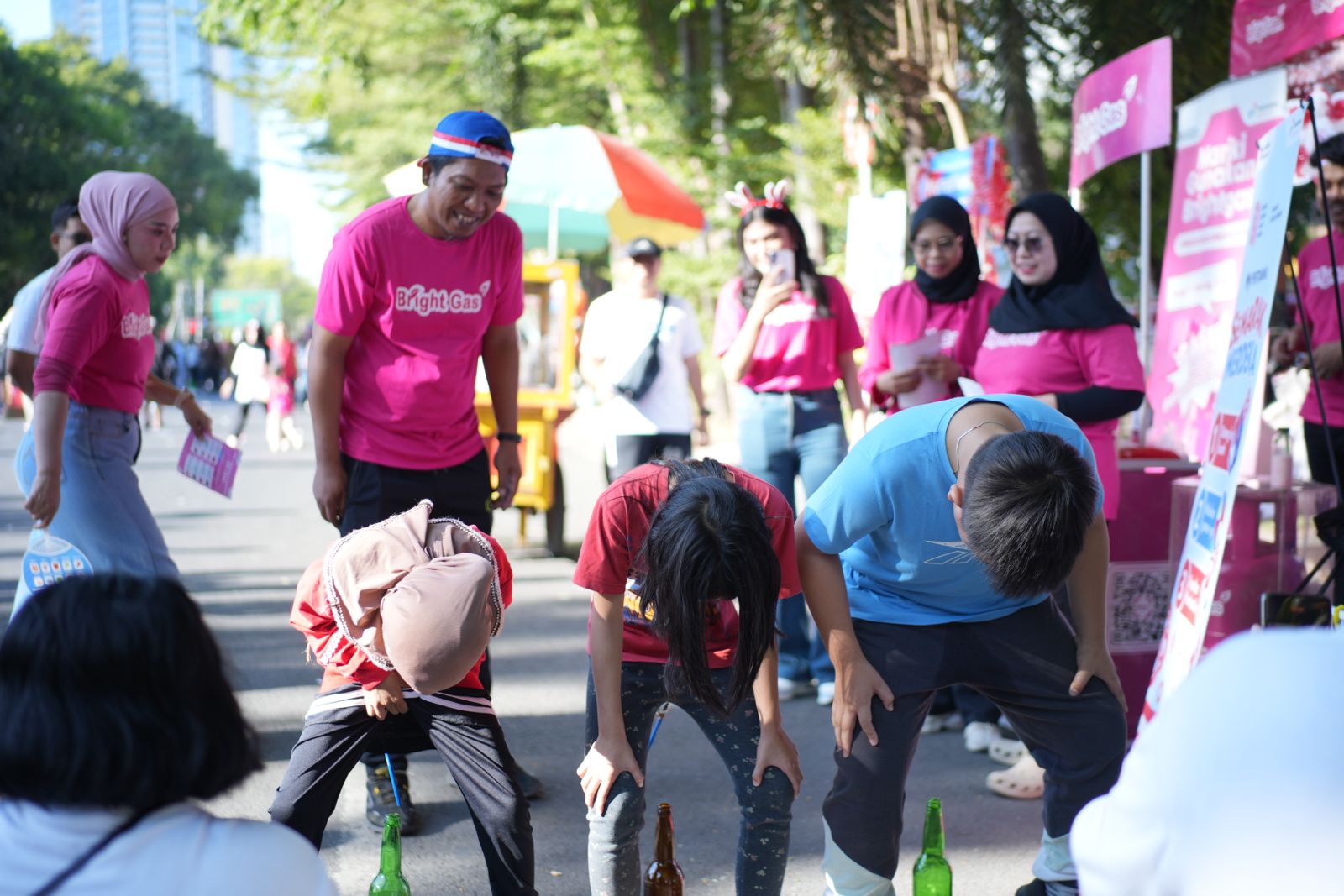 BrightGas Ramaikan CFD Makassar dengan Promo Refill, Trade-In dan Lomba Rakyat