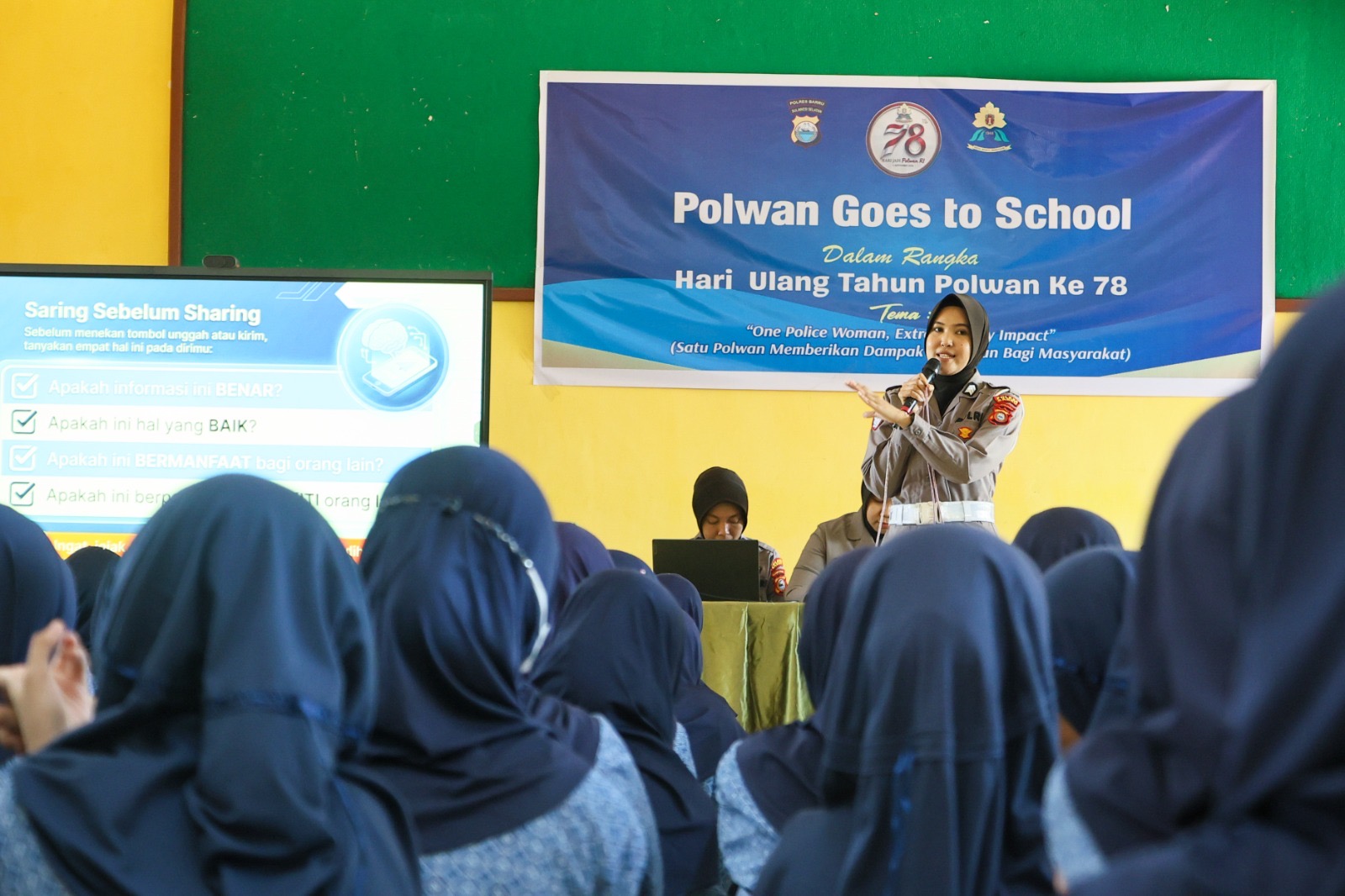 Polwan Polres Barru Edukasi Pelajar tentang Pertemanan Sehat dan Batasan Diri