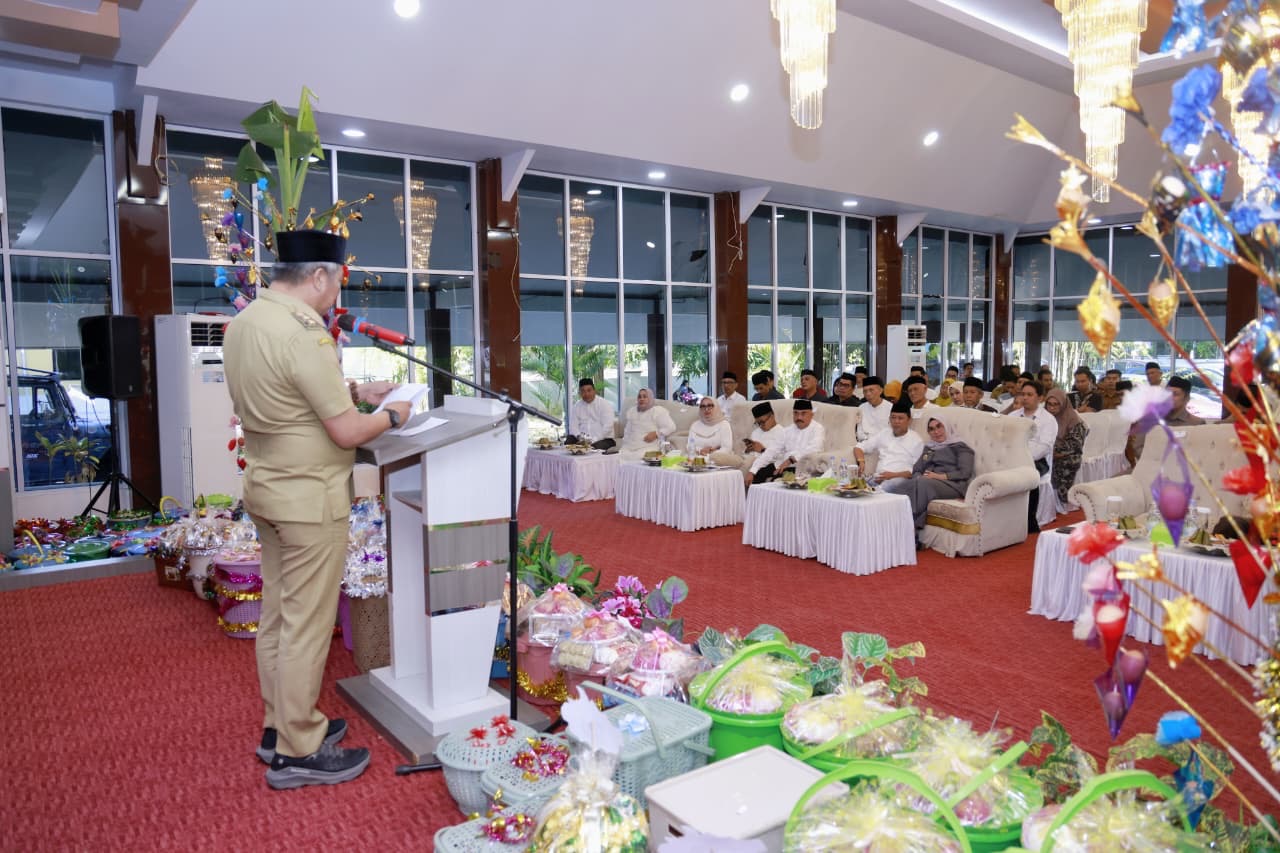 Wakil Bupati Abustan Baca Sambutan Bupati di Maulid KEMAWA: Masyarakat Wajo Aset Penting Pembangunan Barru