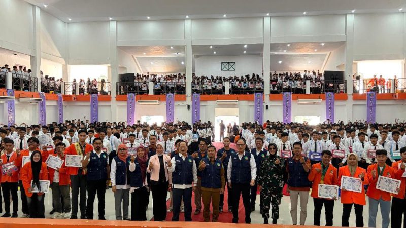 Tasming Hamid Ajak Mahasiswa Baru ITH Jadi Generasi Inovatif dan Berikan Manfaat bagi Masyarakat