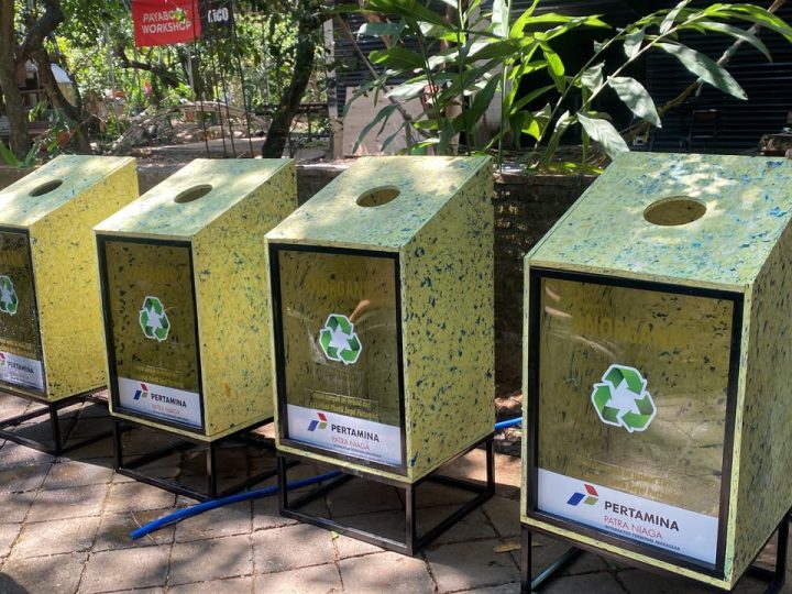Pertamina Sulawesi melalui IT Makassar Olah Limbah Plastik Segel Tangki Menjadi Produk Bernilai Guna dan Ekonomi