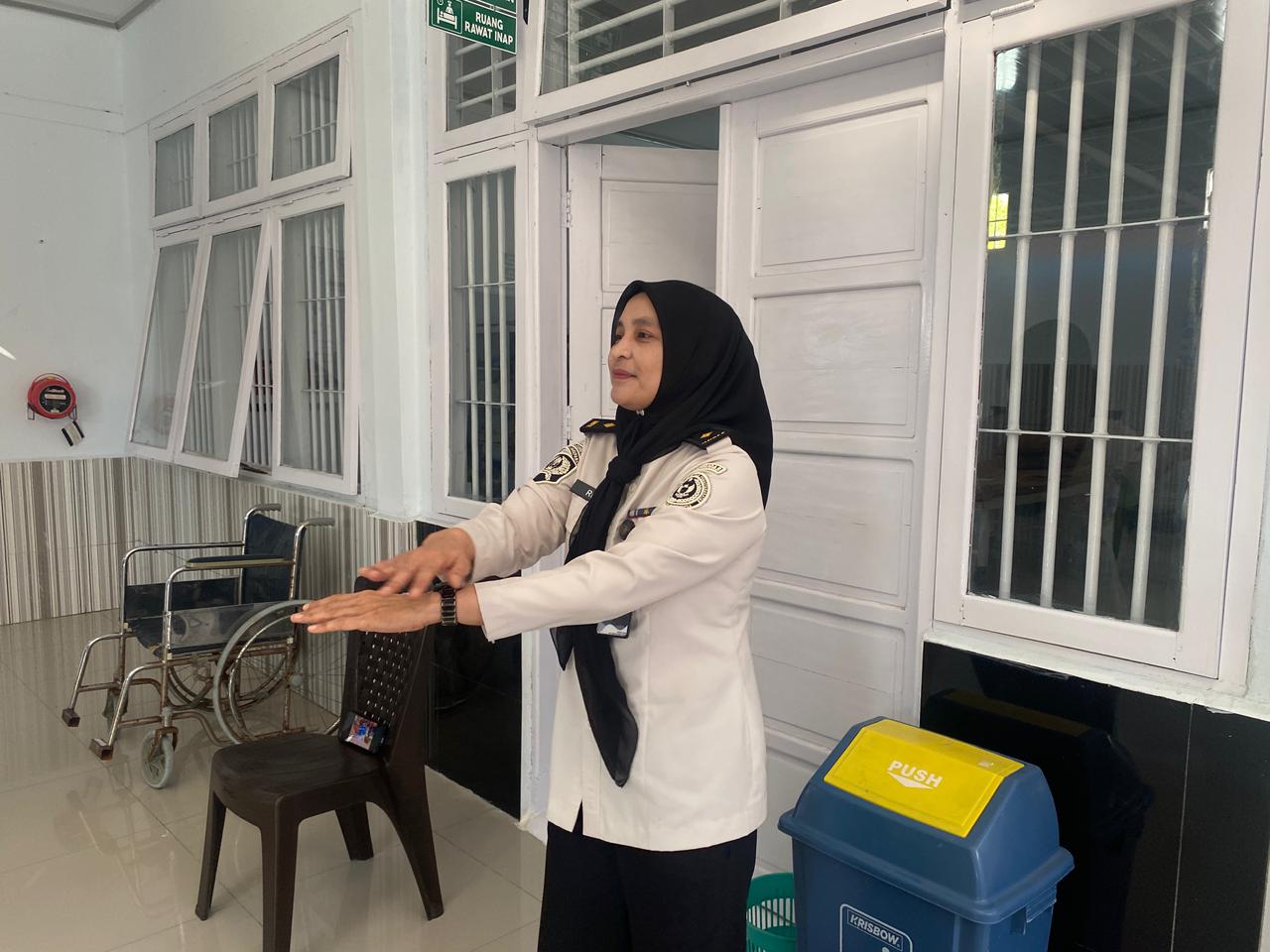Tetap Bugar di Masa Pembinaan, Posyandu Lansia Lapas Parepare Gelar Senam dan Berikan Tambahan Gizi