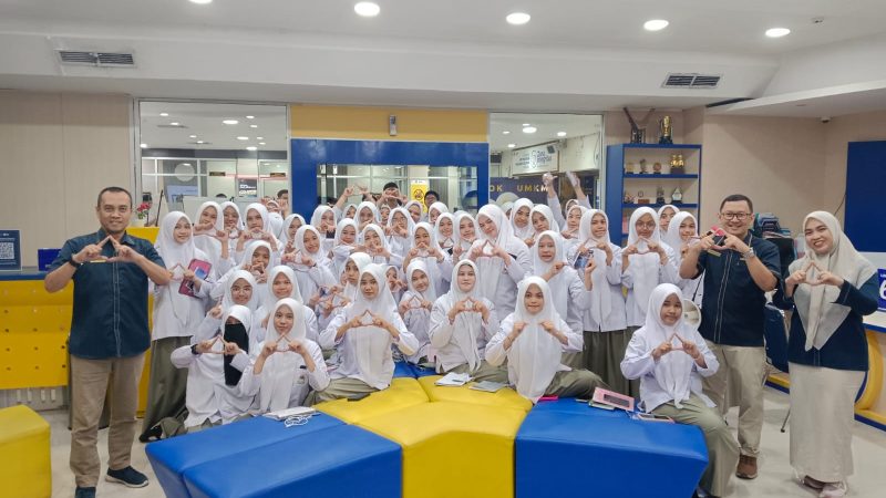 Siswa SMA Islam Athirah Bone Field Trip Ke KPP Pratama Makassar Selatan