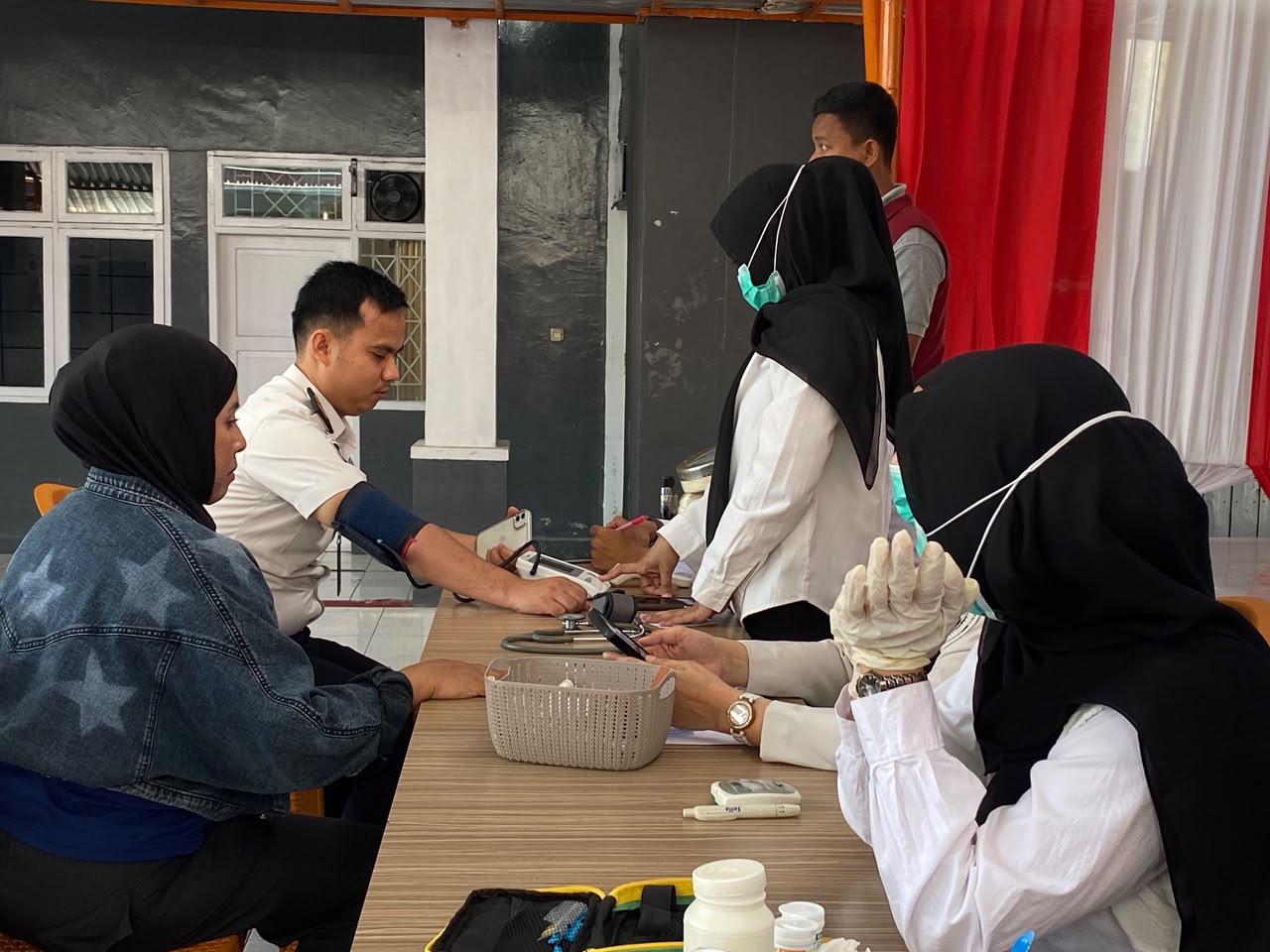 Wujudkan Lingkungan Pemasyarakatan yang Sehat, Lapas Parepare kembali Gelar Program Rutin Cek Kesehatan Gratis