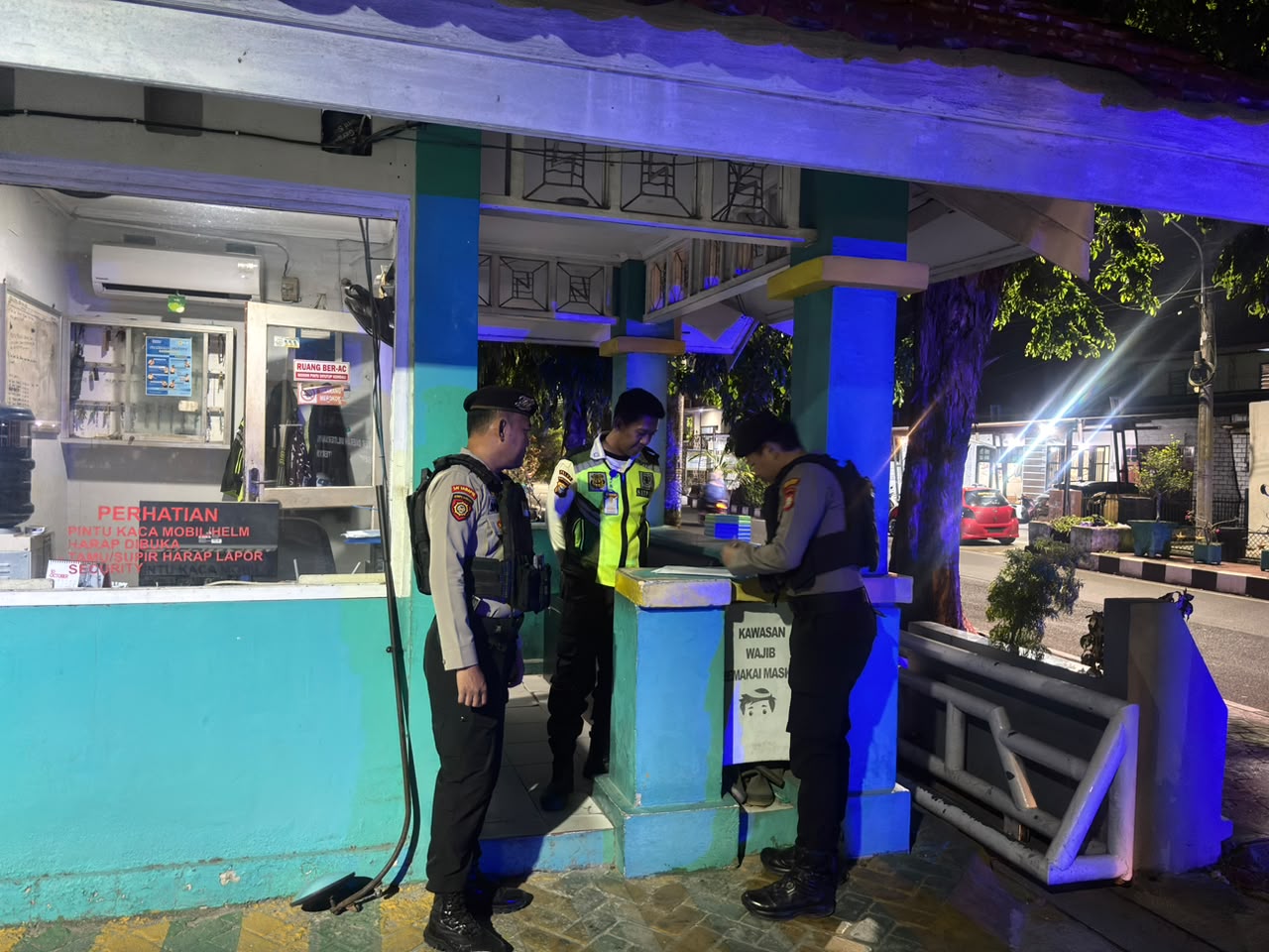 Sisir 6 Titik Rawan Hingga Pemukiman, Sat Samapta Polres Parepare Gencarkan Patroli Dialogis Demi Rasa Aman Warga