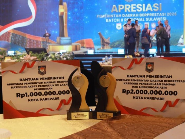 Pemkot Parepare Dapat Penghargaan Akses Layanan Pendidikan dan Insentif Fiskal Rp1 Miliar