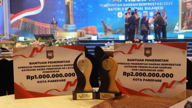 Pemkot Parepare Dapat Penghargaan Akses Layanan Pendidikan dan Insentif Fiskal Rp1 Miliar