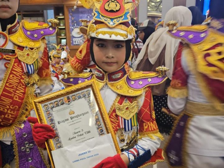 Pocil Bumi Lasinrang Juara 3 Tingkat Polda Sulsel, Qiandra Kharunnisa Ramadhani Siswi SDN 8 Pinrang Ikut dalam Barisan