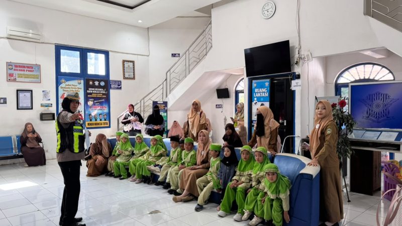 Dari Rambu hingga Helm, Polres Parepare Tanamkan Tertib Lalu Lintas Sejak Dini