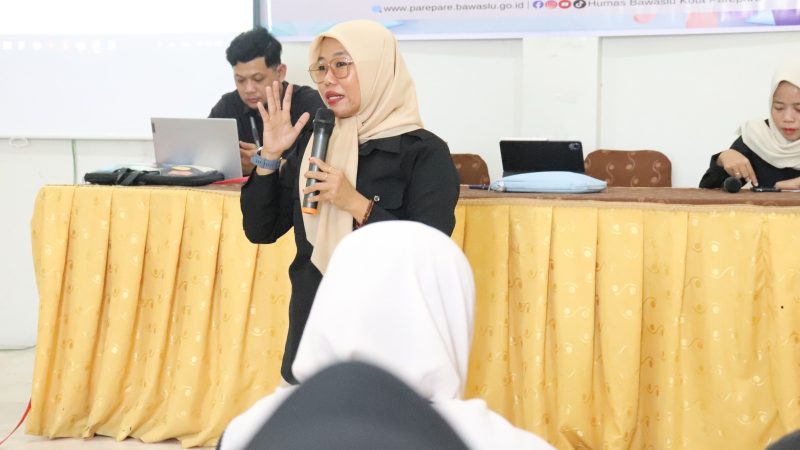 Bawaslu Menyapa Gen Z, Bekali Pelajar SMKN 3 Parepare Hadapi Pilketos Serentak
