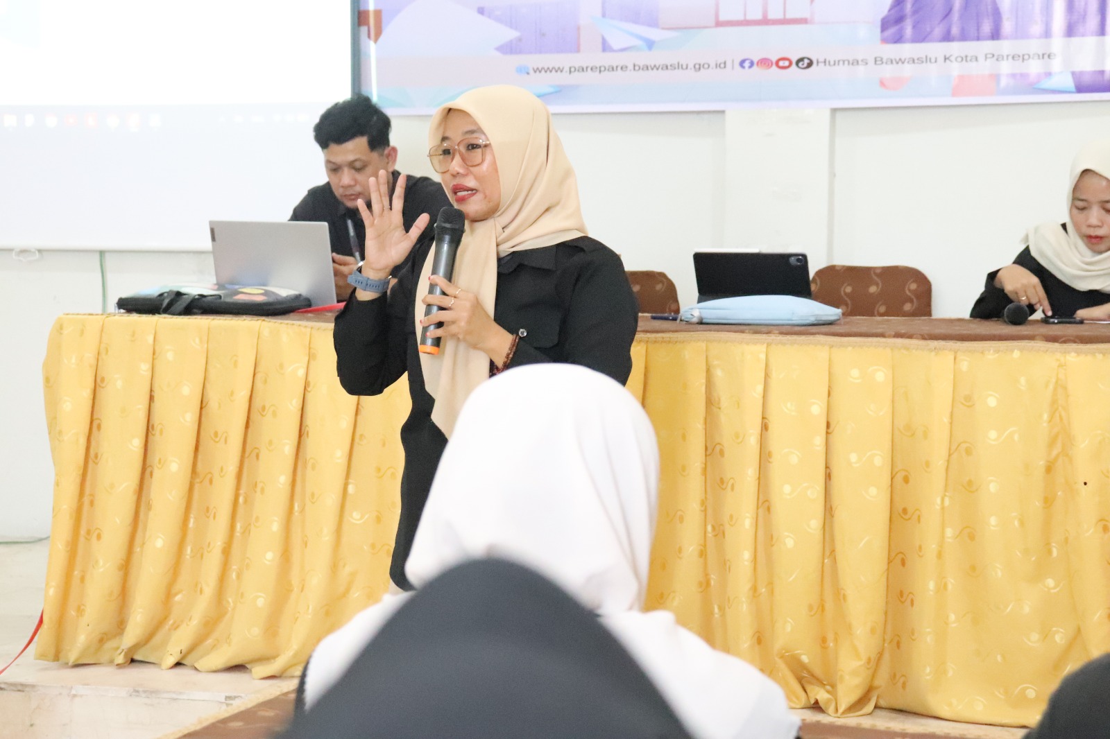 Bawaslu Menyapa Gen Z, Bekali Pelajar SMKN 3 Parepare Hadapi Pilketos Serentak