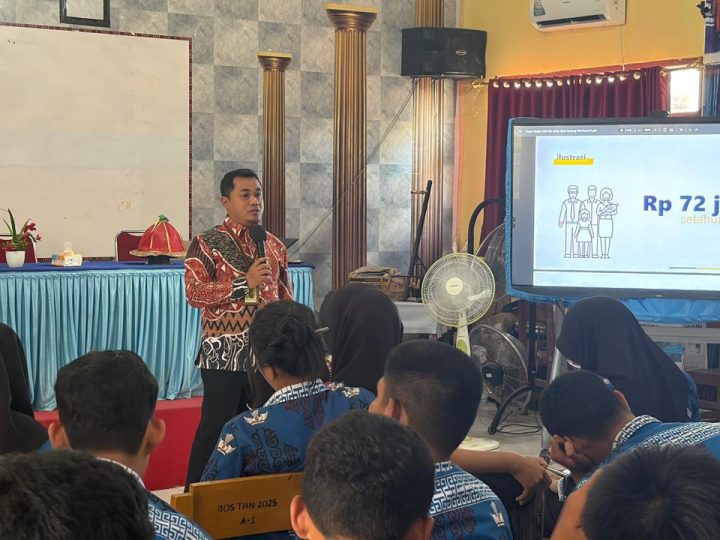 Tingkatkan Literasi Pajak, KPP Pratama Kolaka Hadir di SMKN 1