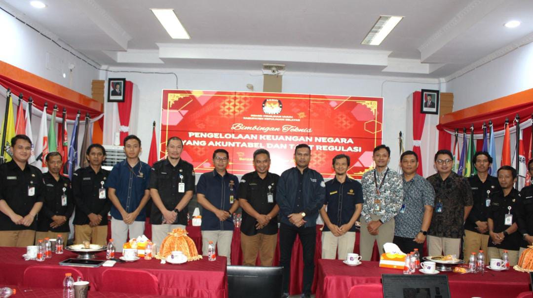 Perkuat Akuntabilitas Pengelolaan Keuangan Negara, KP2KP Benteng Sampaikan Bimbingan Teknis di KPU Kepulauan Selayar