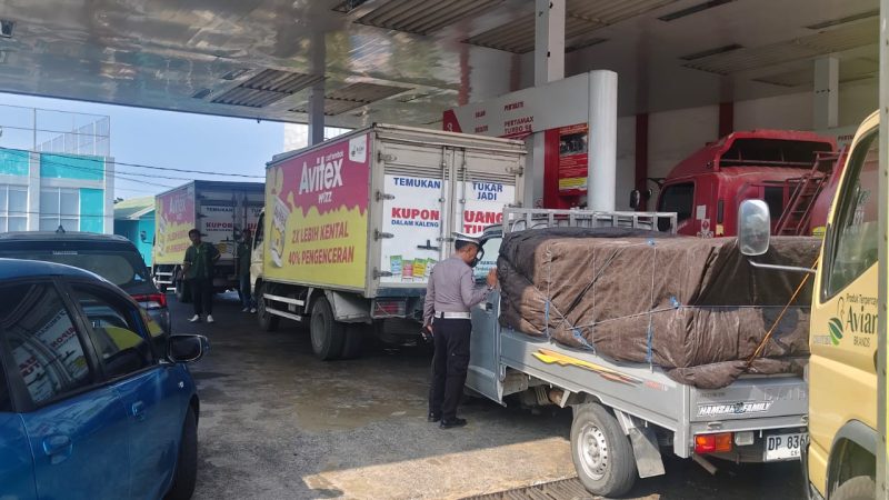 Antrean BBM SPBU Parepare Meningkat, Kasat Lantas Imbau Pengendara Tetap Tertib
