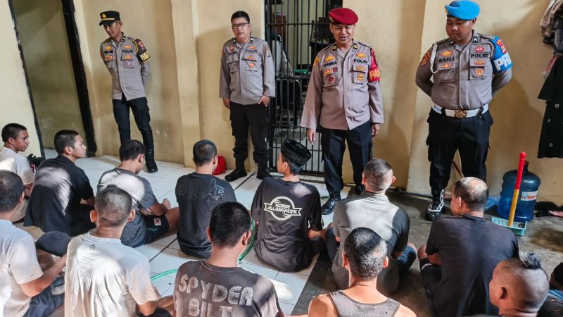 Pawas Cek Ruang Tahanan Polres Parepare, 40 Tahanan Dapat Pesan Pembinaan