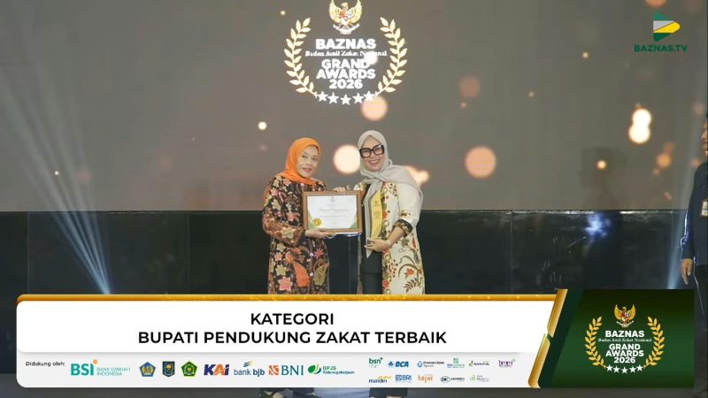 Andi Ina Kartika Sari Sabet GRAND AWARDS 2026 Kategori Bupati Pendukung Zakat Terbaik